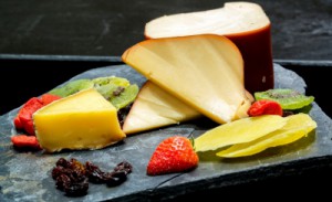 Parmesan und andere Käsesorten enthalten viel Calcium